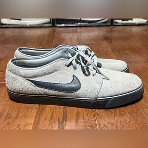 Nike Toki Low